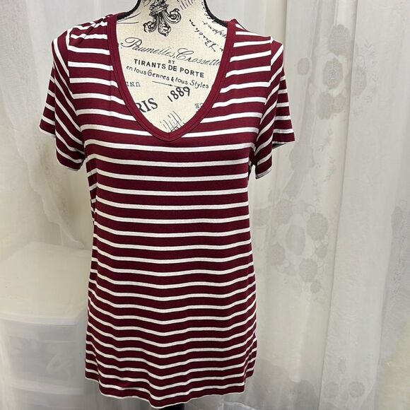 Striped V-Neck Women's Top - Red and White - Picture 1 of 4